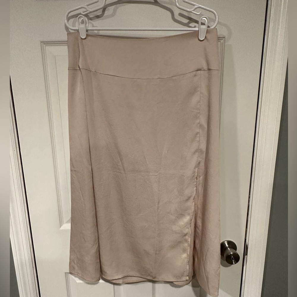 ❤️ Express High Rise Midi Skirt